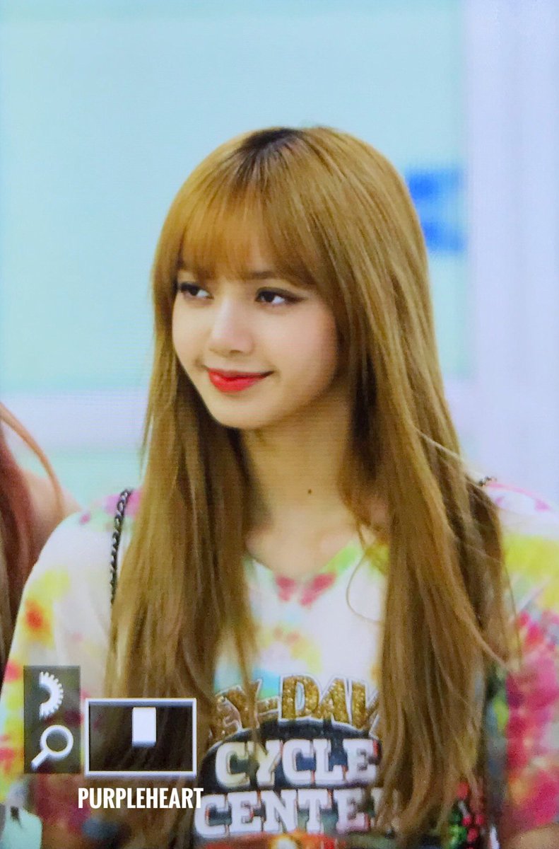 PBBSethKaori's tweet photo. Tomorrow is Lisa's completion day in her Military Training. *screeeeeeeeaaaammmmmmm!!!
#LisaisBACK

#BLACKPINK #LISA #LalisaManoban #REALMEN3 #lalalalisa_m #lalisa #blackpinklisa #BLINKS https://t.co/EDVH00mpf9