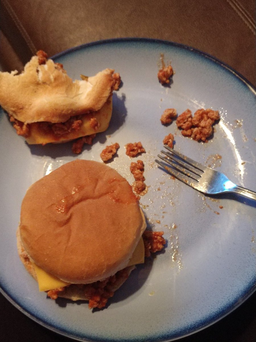katefair91's tweet photo. These are my "incredibly sloppy turkey joes" π messy but delicious! And not terrible for you! #HealthyLiving #HealthyEating #wellsorta https://t.co/xb2zXmMw1K