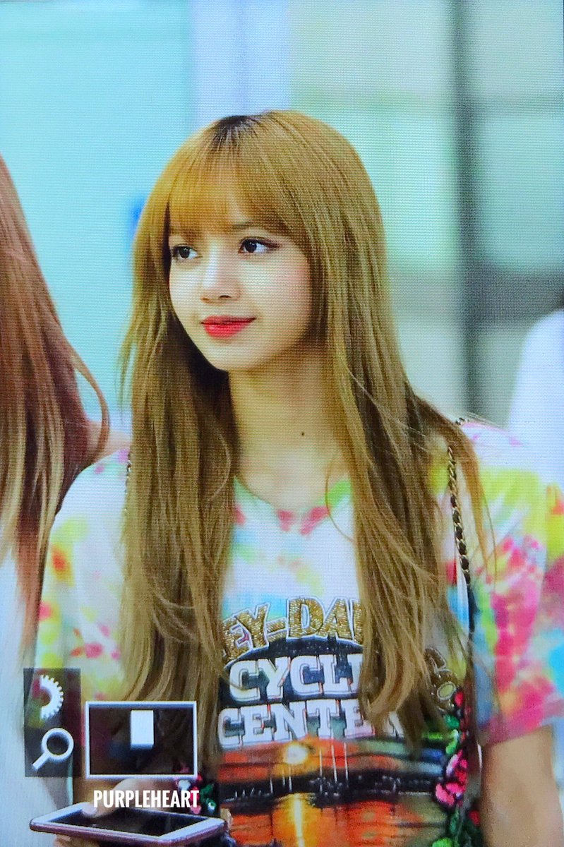 PBBSethKaori's tweet photo. Tomorrow is Lisa's completion day in her Military Training. *screeeeeeeeaaaammmmmmm!!!
#LisaisBACK

#BLACKPINK #LISA #LalisaManoban #REALMEN3 #lalalalisa_m #lalisa #blackpinklisa #BLINKS https://t.co/EDVH00mpf9