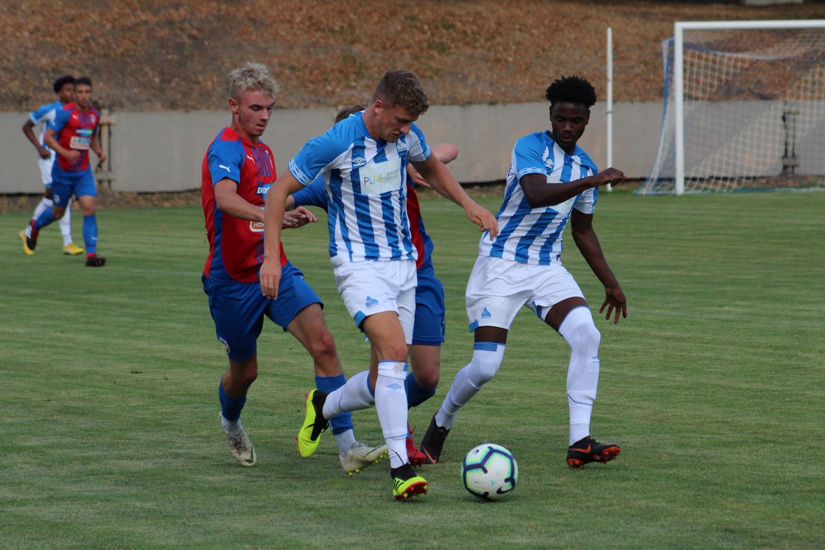 FkUsti's tweet photo. Plzeň U19 porazili naše hosty z @htafcacademy v poměru 4:0, branky si připsali Selnar, Šulc, Kodýdek a Kavka.
@fcviktorkaplzen has won match against Huddersfield Town Academy 4:0. Match has been played in Usti nad Labem, where has HTA preseason preparation. 🇨🇿🏴󠁧󠁢󠁥󠁮󠁧󠁿 https://t.co/bn0rIH6I9R
