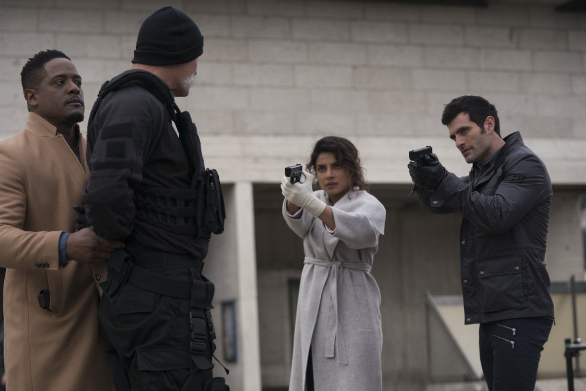 PriyankaCentral's tweet photo. More stills from #Quantico 3.12 "Ghosts" @priyankachopra https://t.co/boH1puyTDE