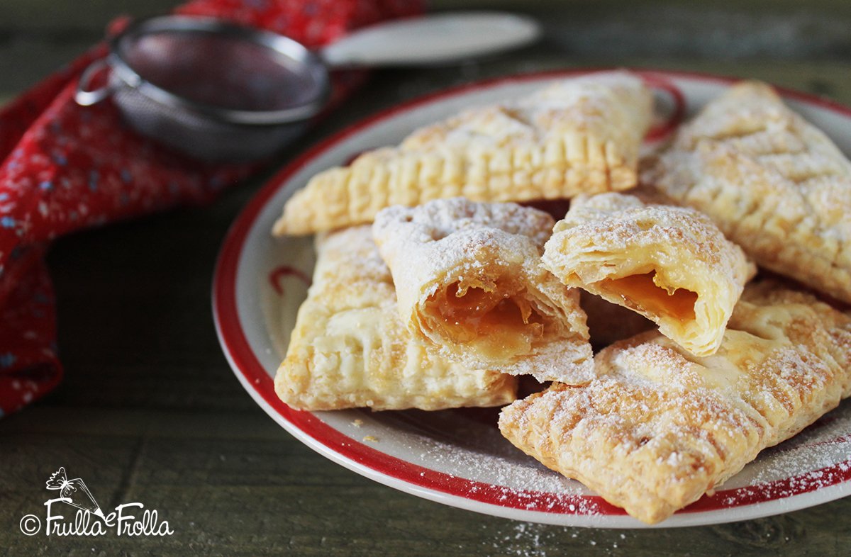 FrullaeFrolla's tweet photo. #Sfogliatine con #marmellata di #albicocche la #colazione #dolce #facileeveloce
#frullaefrolla
Ricetta👇
https://t.co/iz3b1EDiLh https://t.co/4h277fWhlS
