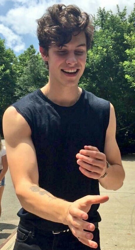 YamilaMendes's tweet photo. Rt para que la pubertad te pegue así

#MTVHottest Shawn Mendes https://t.co/cZbB2h2min