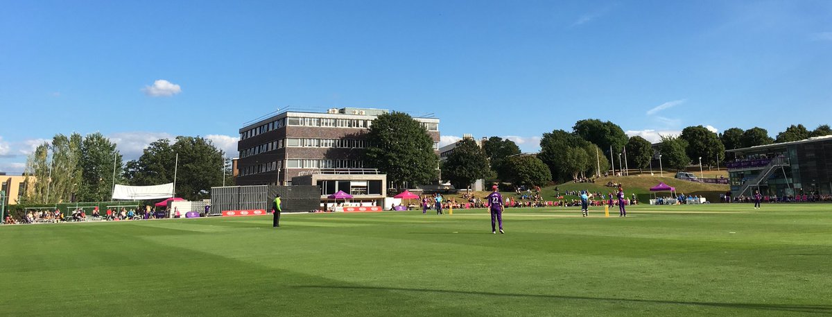 121intervcoach's tweet photo. @LightningKSL @YorksDiamonds #ThisGirlCan #ShowUp to #CatchTheLightning https://t.co/ttjgd6Vcxw
