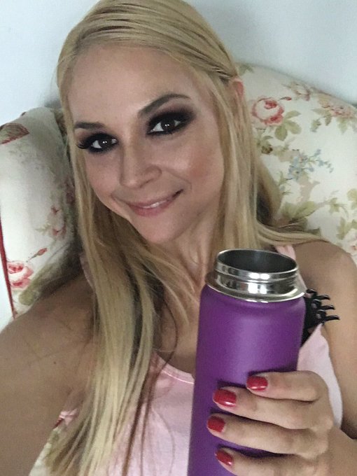 Good morning everyone💕😘🎥 https://t.co/E6XDsDruRd<a href="/tag/thongthursdsy"class="tags"><span>#thongthursdsy</span></a>