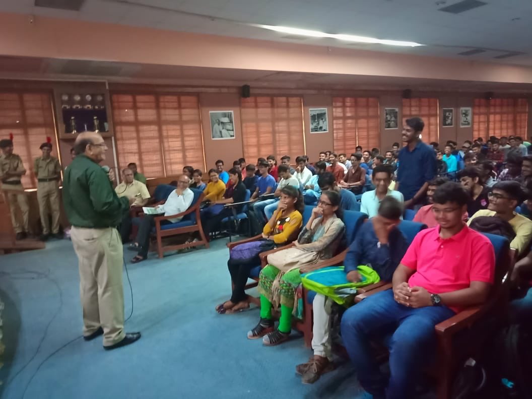 NssLdce's tweet photo. Glimpse of Orientation Of NSS, session of Traffic Awareness and Thalassemia Checkup!
@nssgujarat @Ra_THORe @YASMinistry @kamalkumarkar @_NSSIndia @CMOGuj
#Day3 #NSSIndia #31stJuly2018 #FreshersInductionProgram https://t.co/mNqG4zM1RC