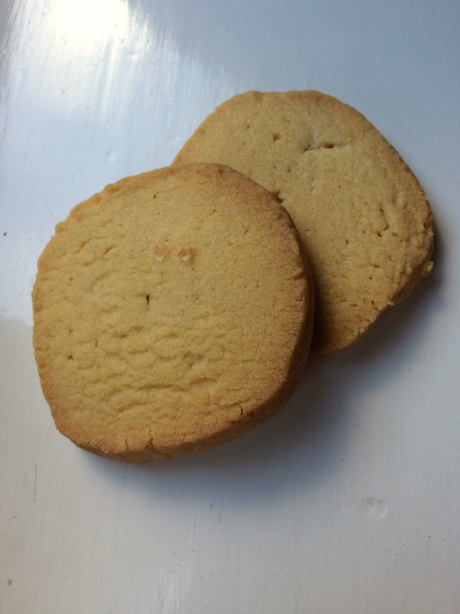fourbathbuns's tweet photo. Oh my goodness @KateAllenby - these buttery shortbread biscuits are out of this world delicious! Thank you. #holidaybaking #recipeplease https://t.co/IuTcsdUOw3