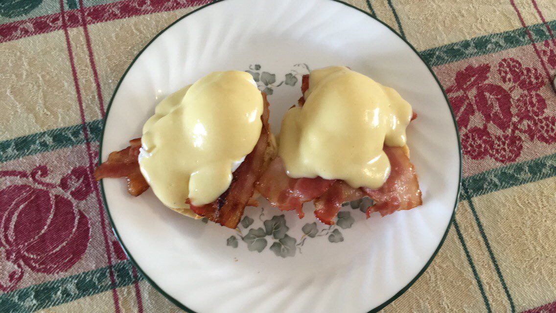 MayaLynnCarr's tweet photo. @GordonRamsay my eggs Benedict w/candied bacon! #WhatDoYouThink https://t.co/ljQ1SZSBTy