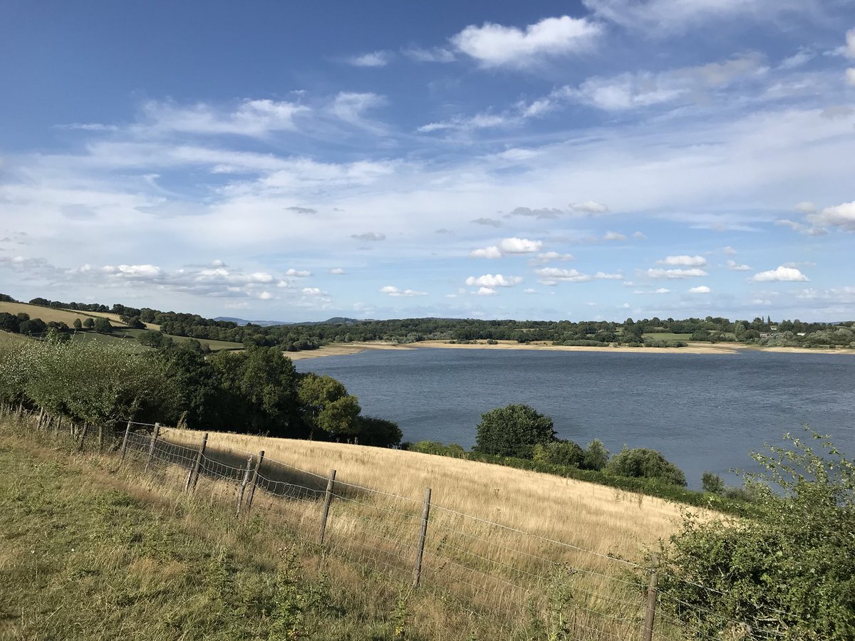 ladypuddy's tweet photo. So if you want any to run around a reservoir there are hills. Great big ones. Who knew ๐คทโโ๏ธ it was the run that should have been 10k, but we got lost ๐ฌ #needamap #hatehills #wewillbeback https://t.co/gpWFuJwCsx