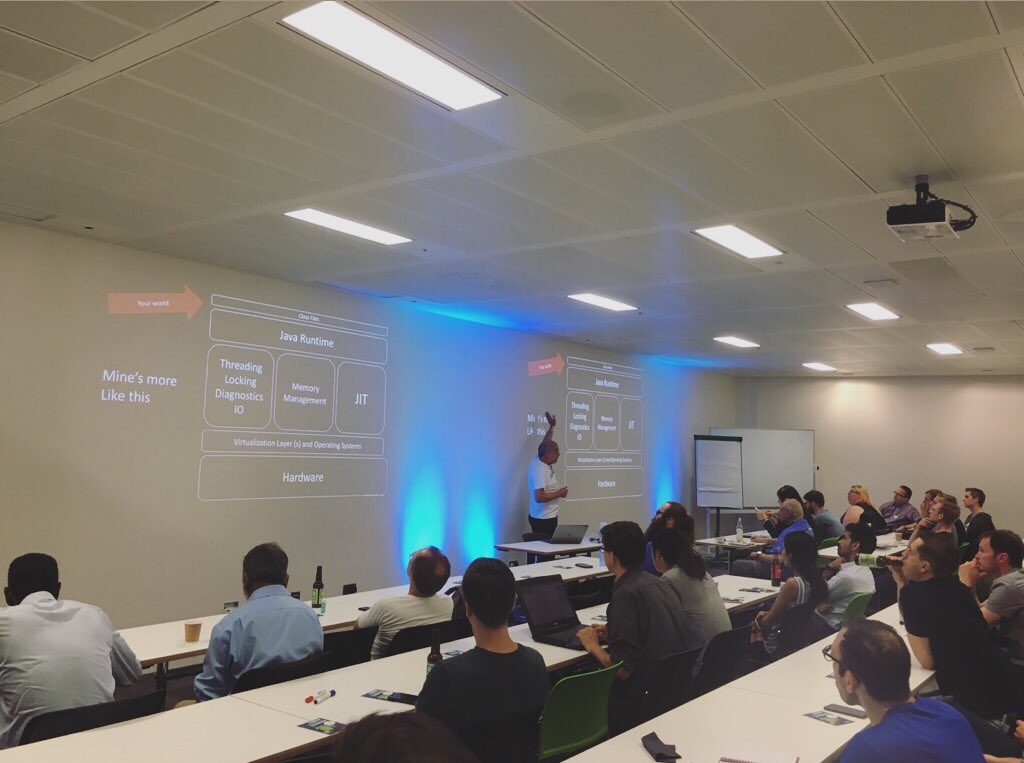 BrideyAtSM's tweet image. A quick break and top up of drinks and we are ready for the next in the #CodeMatters line up! ⚡️⚡️This talk is @spoole167 letting us in on the secrets of how far we can take #java and answering all the questions you have been secretly harbouring! @skillsmatter @IBMCodeLondon