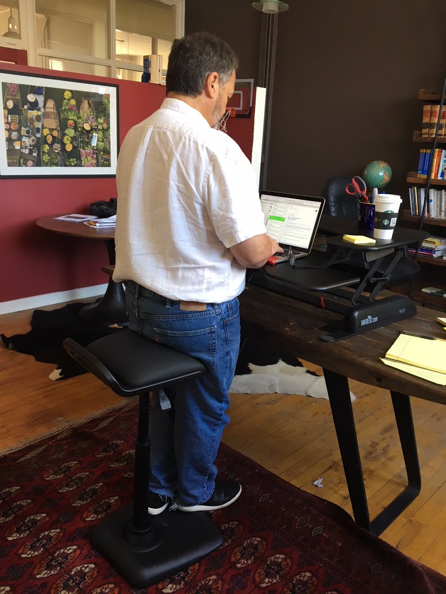 SteveStrauss's tweet image. I thought getting used to standing at a desk would take some time, but it&apos;s easier than I thought. And when I do get tired, my VARIchair is a great alternative. #activeworkspace @varidesk #partner