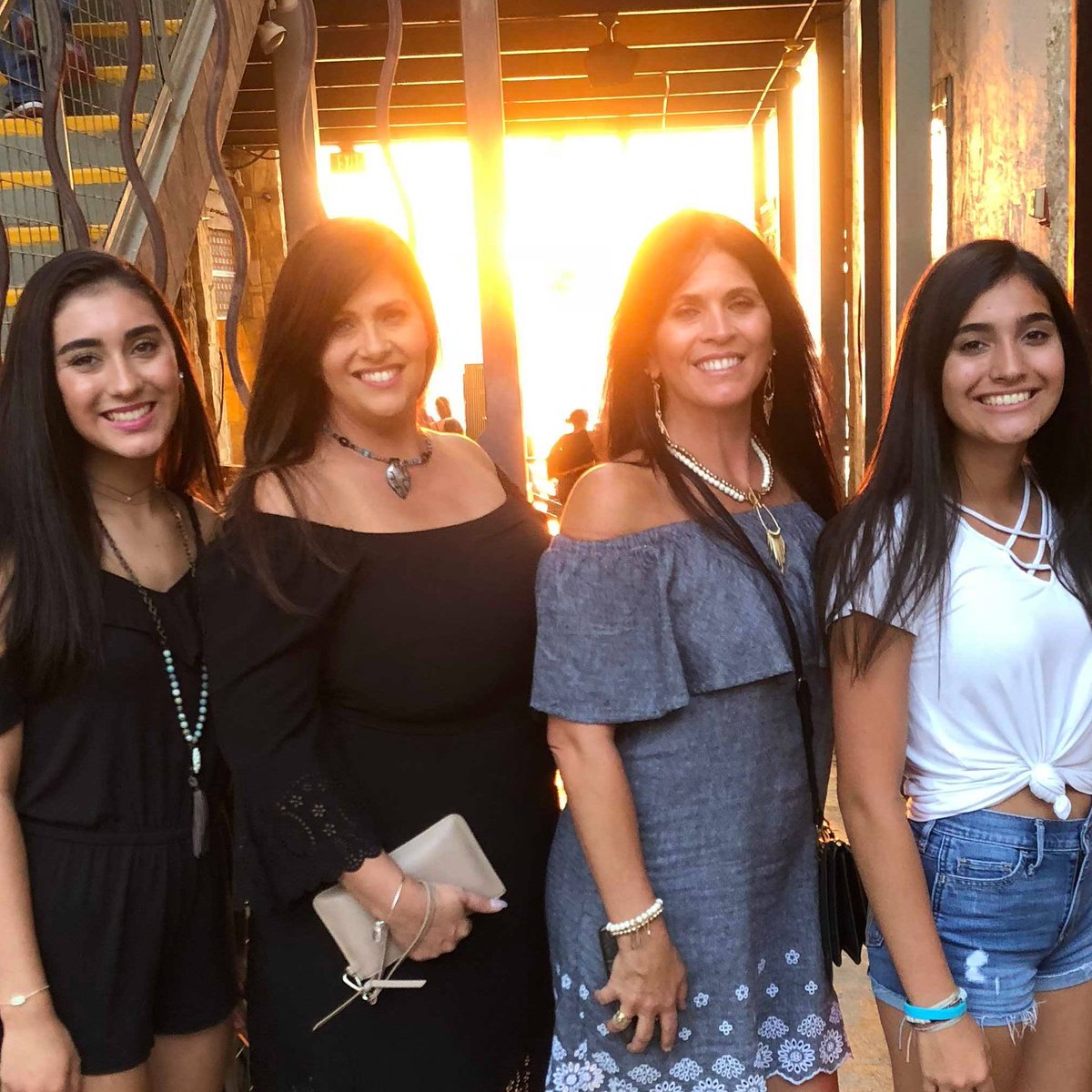 DawnRGarcia's tweet photo. My girls and I had fun meeting my sister in Austin for our Sisters Trip! https://t.co/omFgfC9myk