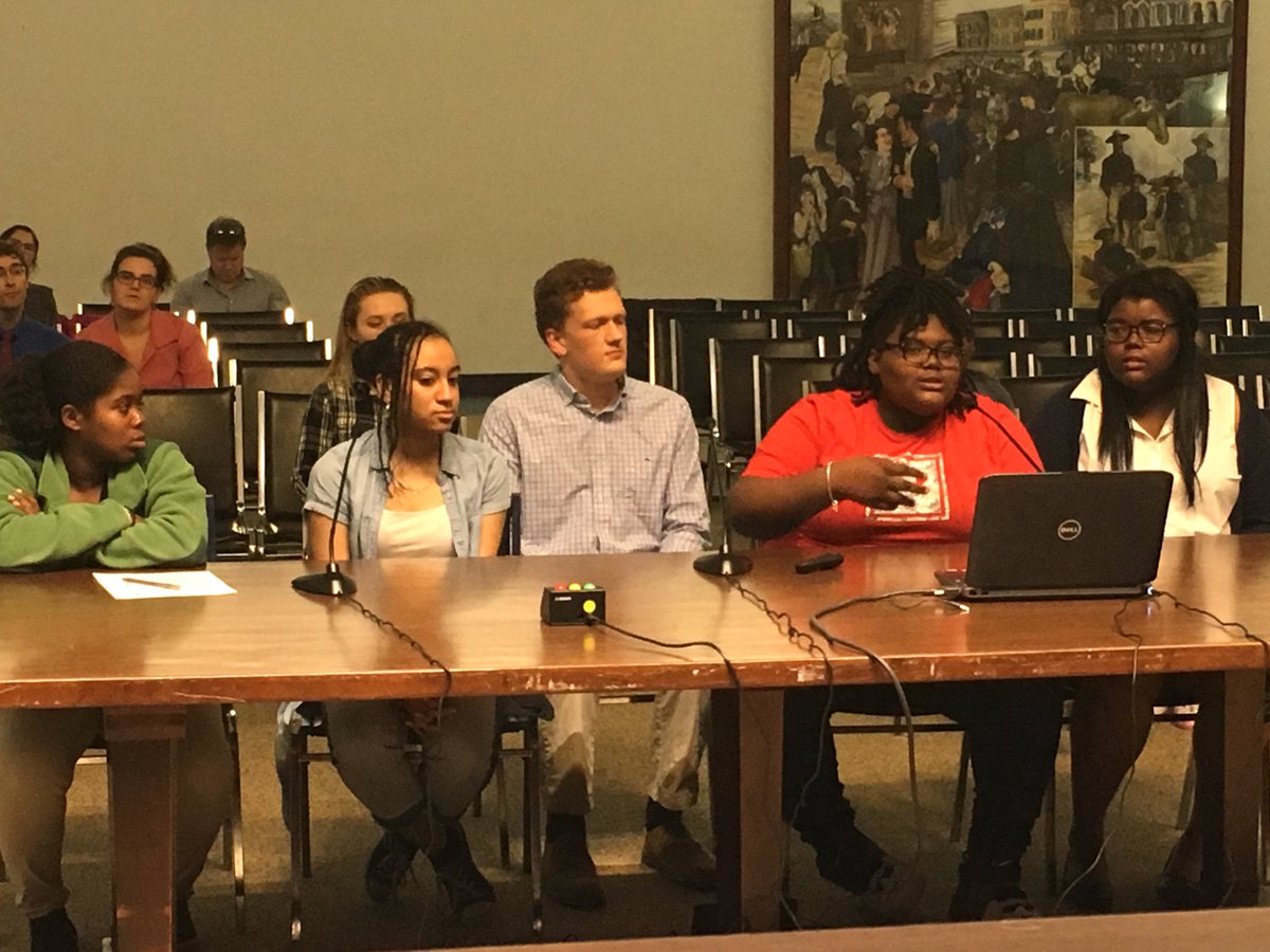 DCSBOE's tweet photo. Check out our latest Key Takeaways Newsletter, highlighting our ongoing work in July: https://t.co/vJWkUrxyP8
➡️ Student Rep / Advisory Committee SY2018-19
➡️ Our Vote on #CreditRecovery
➡️ #DCGradReqs Update
➡️ @DCOmbuds Update https://t.co/Uh67WS1249
