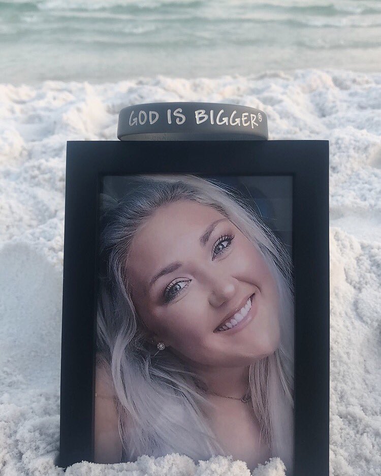 Nicole Penny ☀ tweet media