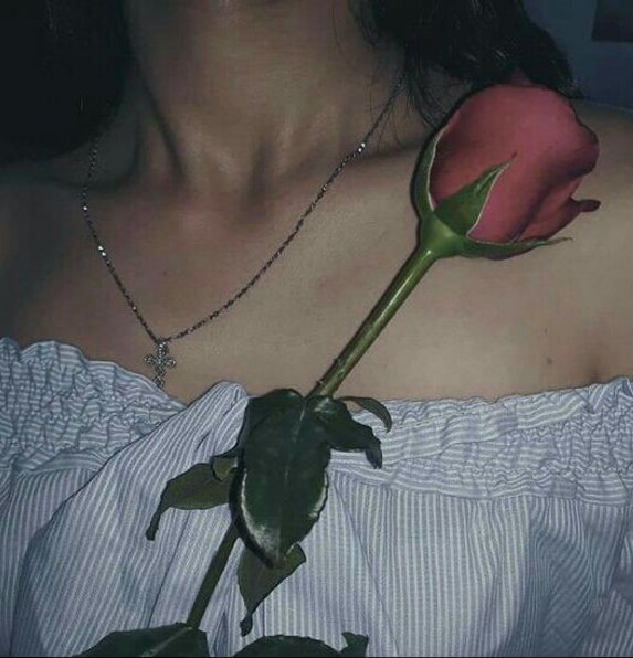 من يهددك بالرحيل :
اهمس في اذنه هل تعرف الطريق أم أخبرك به !
:✝️😌.!!