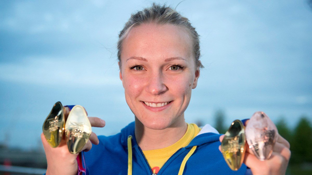 Radiosporten (@radiosporten) on Twitter photo Missade du reprisen av vår dokumentär om <a href="/sarahsjo/">Sarah Sjöström</a> från 2016, "Från 14-årigt underbarn till Super-Sarah", som nyss sändes i #Sportextra? Ingen fara, du kan lyssna på den även här: sverigesradio.se/sida/avsnitt/7… #simning #supersarah Missade du reprisen av vår dokumentär om <a href="/sarahsjo/">Sarah Sjöström</a> från 2016, "Från 14-årigt underbarn till Super-Sarah", som nyss sändes i #Sportextra? Ingen fara, du kan lyssna på den även här: sverigesradio.se/sida/avsnitt/7… #simning #supersarah