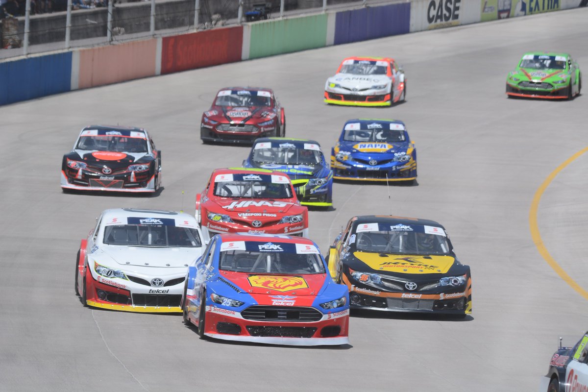 ladecuadroslp's tweet photo. Sensacional Abraham Jurado en la Nascar Challenge de Aguascalientes
@AjucaChavez  @NASCARPEAKMX  @Phillips66Co @SherwinWilliams @chemotorsport @CMotionSport #GrupoJurado #JuradoBros #YaNomasOtro #FedExChallenge https://t.co/WIRo8L6H0m