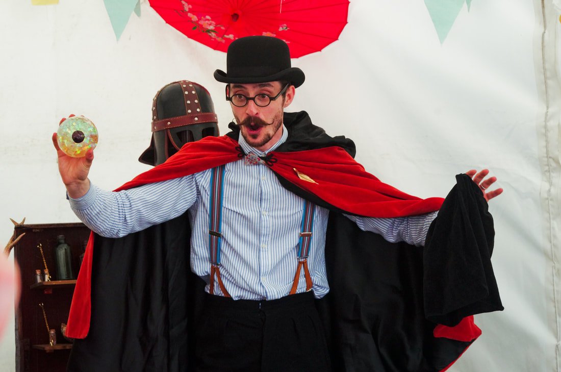 HelpBritBloss's tweet image. Storytellers, Goblin Hunters, Punch &amp;amp; Judy and a historical hipster with a penchant for prose. Don&apos;t miss this bard&apos;s picnic in Platt Fields. All going down in the UK&apos;s &apos;Best Community Orchard&apos; Sunday 12th August - Manchester. 
TICKETS: Just £2 with promo code &apos;HALFPRICE&apos;.