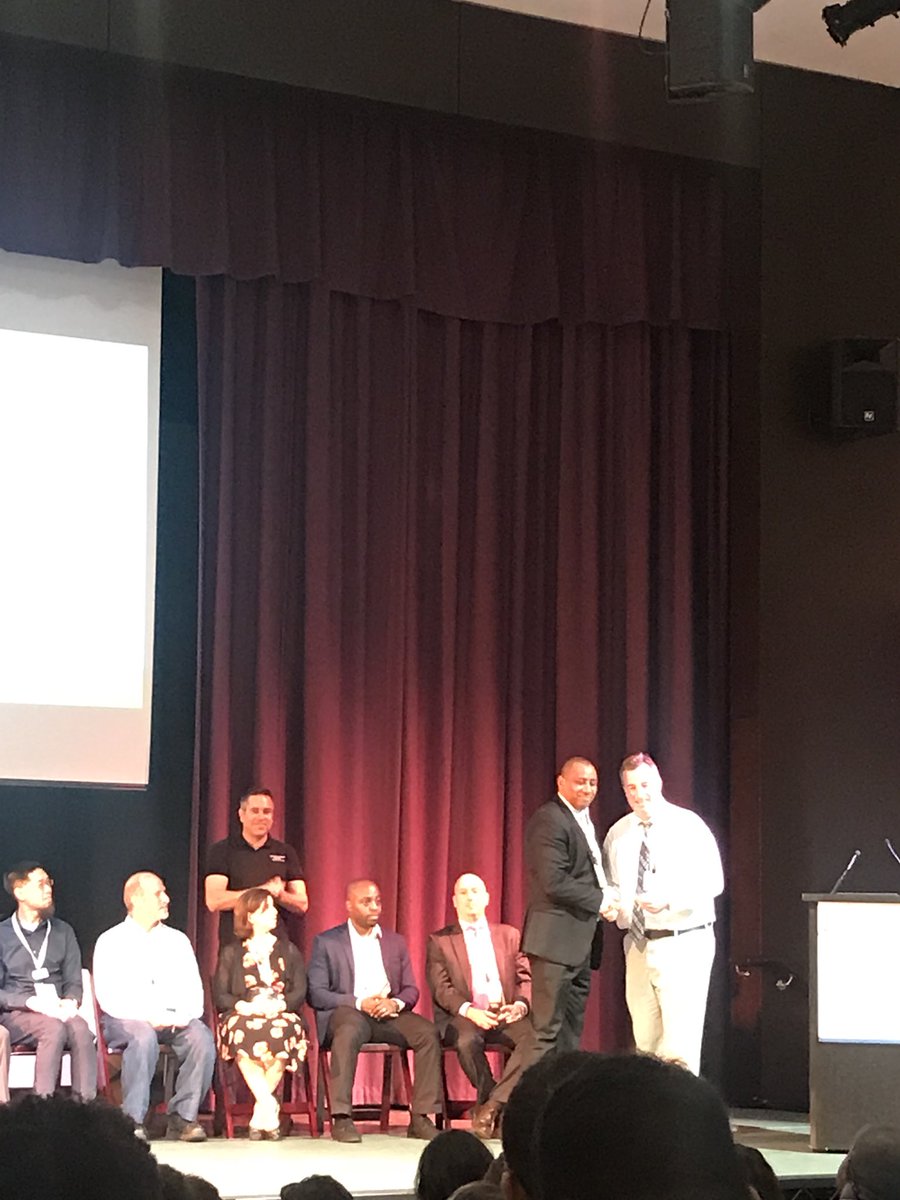 school4one's tweet image. Congrats to all award winners at the #NYCSchoolsTech Summit 2018!  A special congrats to Robert Mercedes, principal of MS390– a  #SCHOOL4ONE school!