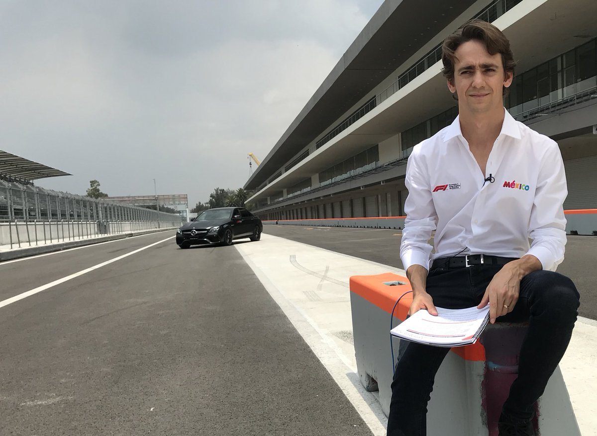 chacho_lml's tweet photo. Desde el pit lane del Autódromo Hermanos Rodríguez se anunciaque @EstebanGtz es nuevo embajador del @mexicogp. Vientos brother!!!!! https://t.co/HSF07K06SV
