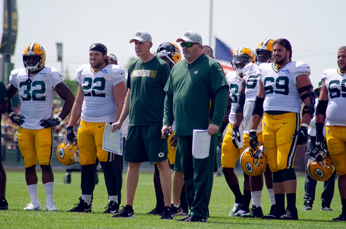 TheMozKnowz's tweet photo. #Packers fans don't forget the #FOX11TCR is back tonight on .@fox11news at 10 PM! Join .@PackersHOF .@GrayJohnnie and me! We talk Jimmy Graham, Brian Gutekunst and more! Set those DVRs or watch us live! See you on TV! #PackersCamp #NFLTrainingCamp #Titletown https://t.co/VUPEOzmGDV