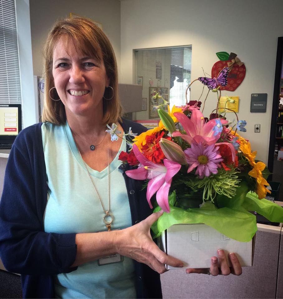 We had SO MUCH FUN delivering flowers every Friday in July that we just don't want to stop... SO every Friday in August you could win a beautiful bouquet like this from <a href="/PrestonFlowers_/">Preston Flowers</a> ! Register yourself or someone you know here --> wplw.clubviprewards.com/contests/1KXWUX