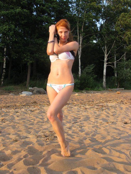 #FoxyAleksa https://t.co/DBzbiY3T5g<a href="/tag/foxyaleksa"class="tags">#FoxyAleksa</a>