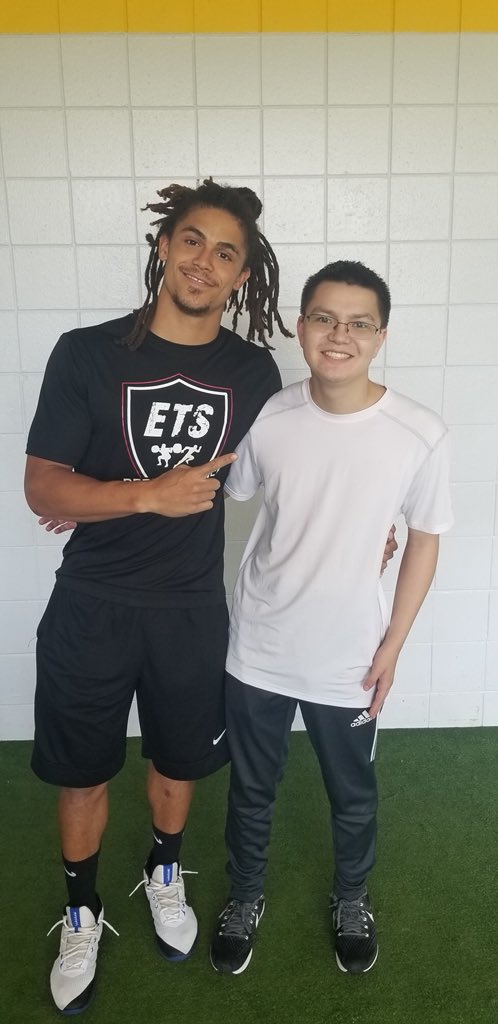 Big S/O to Tim for his commitment over the summer! Always good to see this guy walk through the doors! Such a positive kid and hard worker! #MakeThemNotice