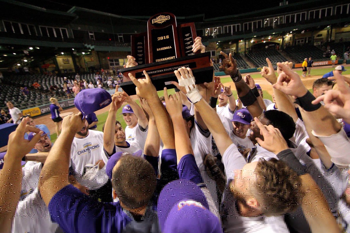 mberens16's tweet photo. Excited and blessed beyond belief to play Division 1 Baseball at Northwestern State!  #ForkEm 🤘🏻😈 https://t.co/aQnigSir3j