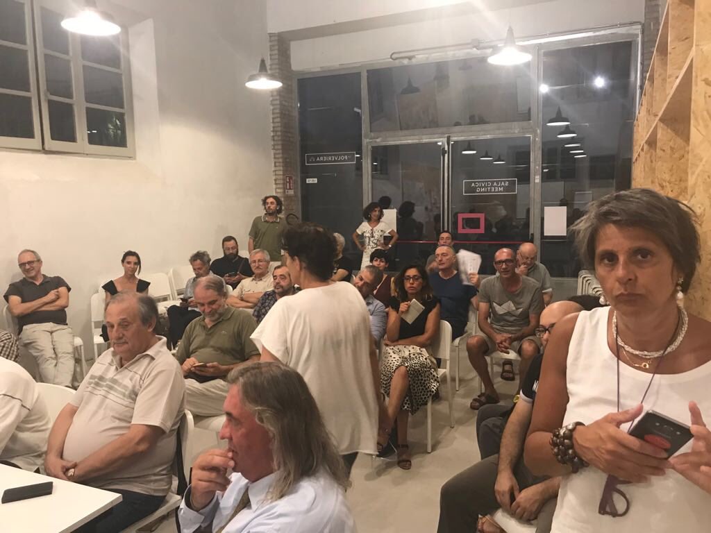 ValeReggio's tweet photo. Parchi pubblici, parrocchia, centri sociali, sale condominiali, sedi di quartiere sono i luoghi che ospiteranno i progetti dell'accordo di quartiere di Ospizio, che firmiamo stasera. #siamoQUA https://t.co/uSqTW79Q46