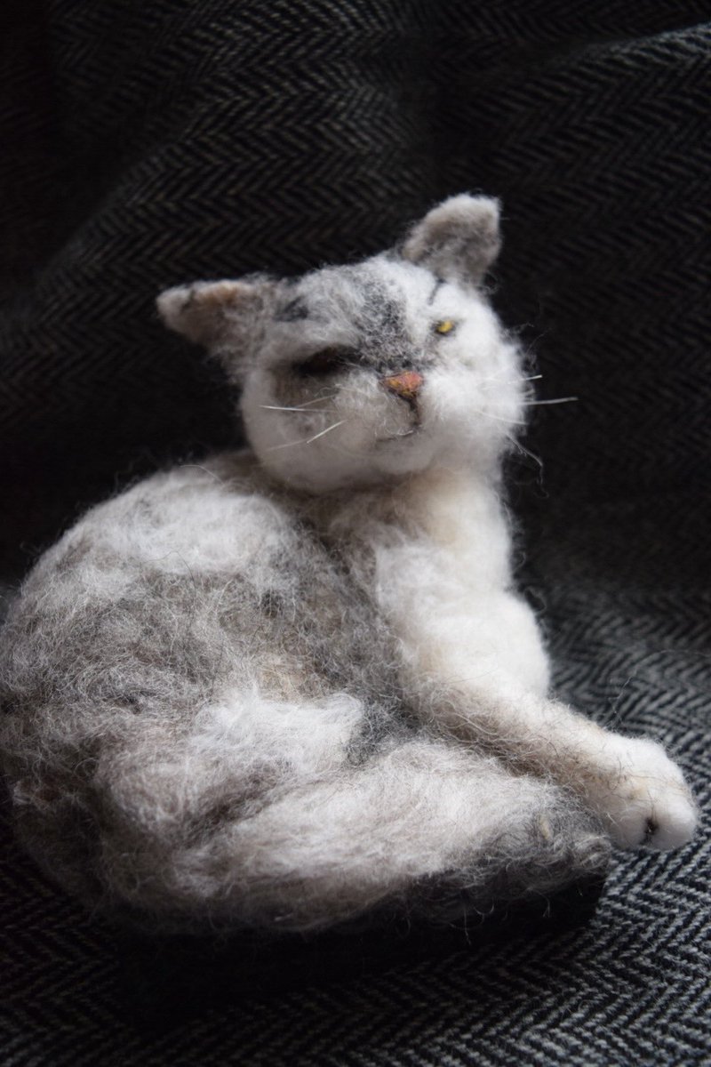 ffinlaysonart's tweet image. #craftblogclub as I am more of a dog person - a felted cat was a real challenge for me and I was really pleased with the finished feltie!