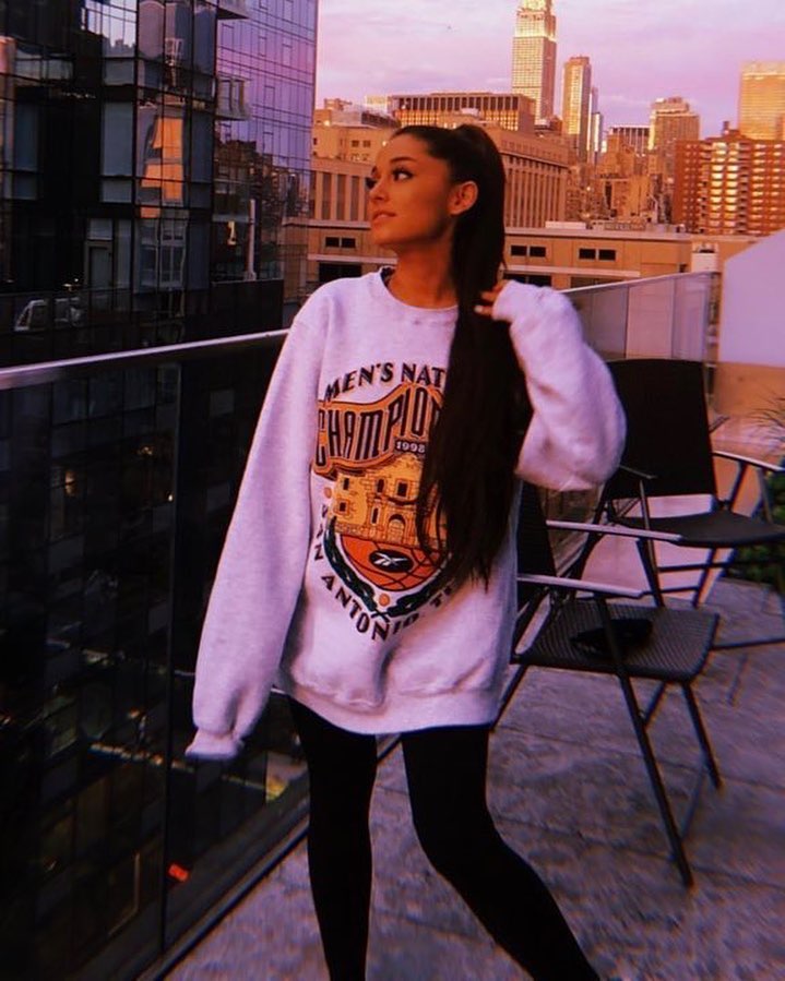 _arinewsalerts's tweet photo. #kiyan via his insta story, she's so pretty https://t.co/n5WqnQqxIb