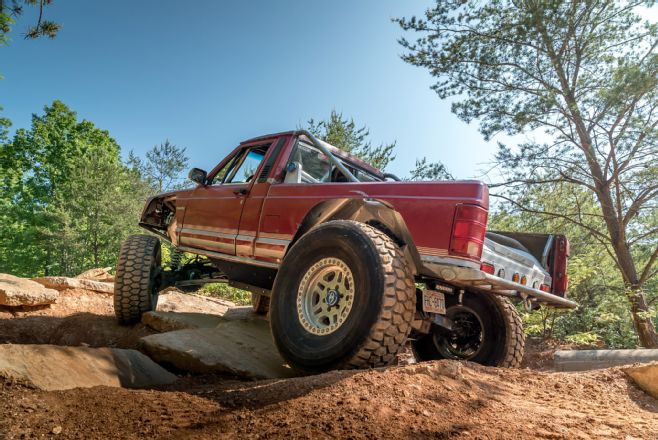 KingoftheHammer's tweet photo. That one time when #Ultra4Racing inspired a build type...
https://t.co/xeMemNvZhj
Photo/Article: Ali Mansour
@fwmag @Jeep #offroad #JeepLife #trailrig #JeepComanche https://t.co/1xCooGZmyr