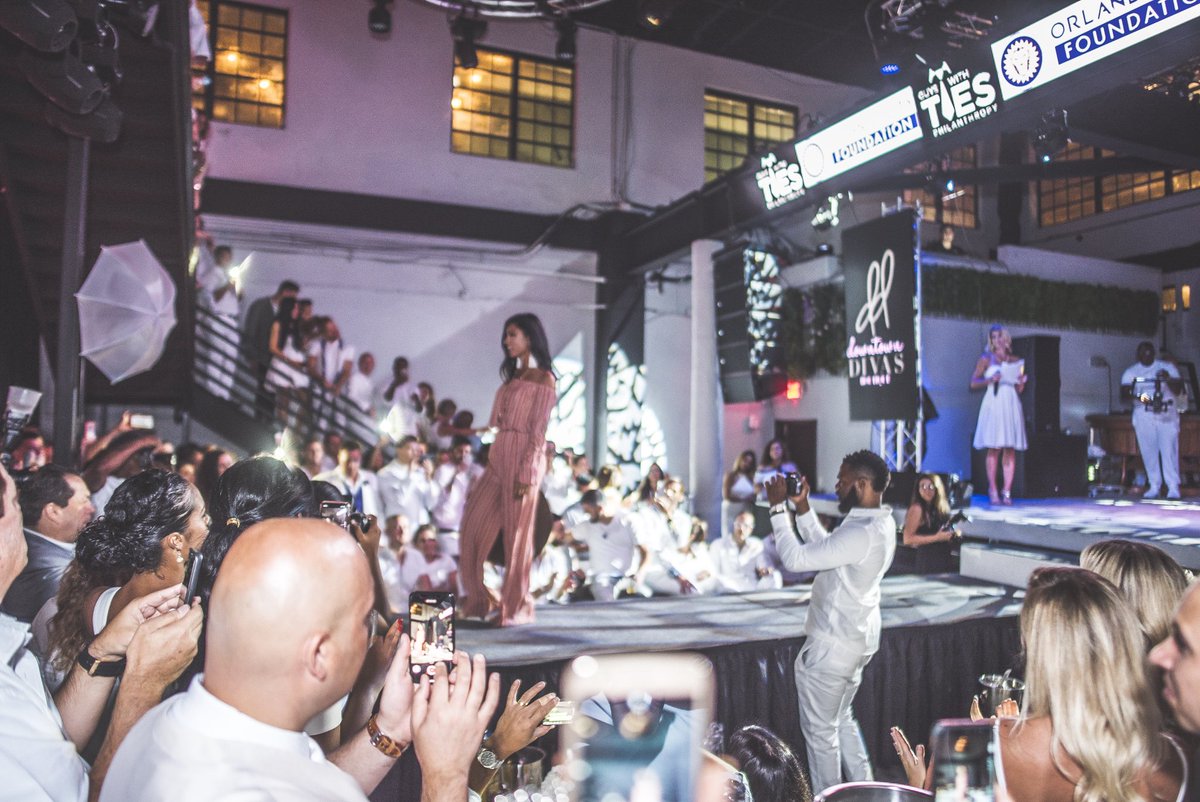 celine_orlando's tweet photo. Shout to @guyswithties for another great event! If you had a chance to attend there All White Party Summer Fashion Show you lucked out!!🎉
#GuysWithTies #CelineOrlando #FashionShow #TheAllWhiteParty #DowntownOrlando https://t.co/Sn1PeMEpvR