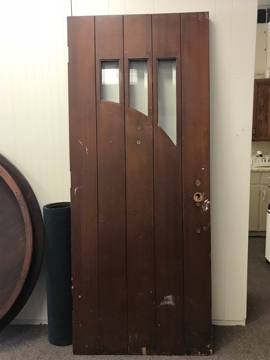 TheStrippers2's tweet photo. A front door says a lot. What kind of first impression does yours make? If it's time for a makeover, we can help!
#refinisheddoors #furniturestrippers #makeitnew #kwawesome #frontdoordesign #curbappeal #welcomingfrontdoor https://t.co/d0nRpXFsKz