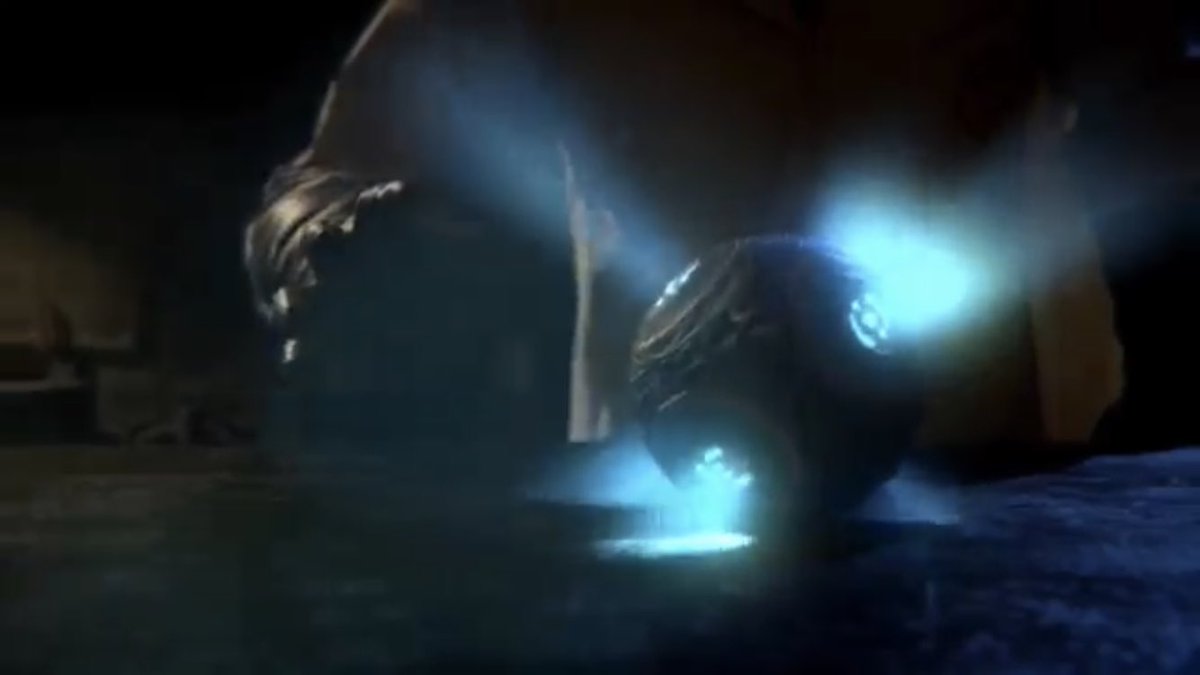 WAH_su's tweet image. The #BLUE glow of the #Apothicon, like a worm being cut into 2, then again into another 2. #Maxis ~ #X &amp;amp; #M (Dr Monty) ~ #Shadowman, dont be fooled. #BO4Zombies