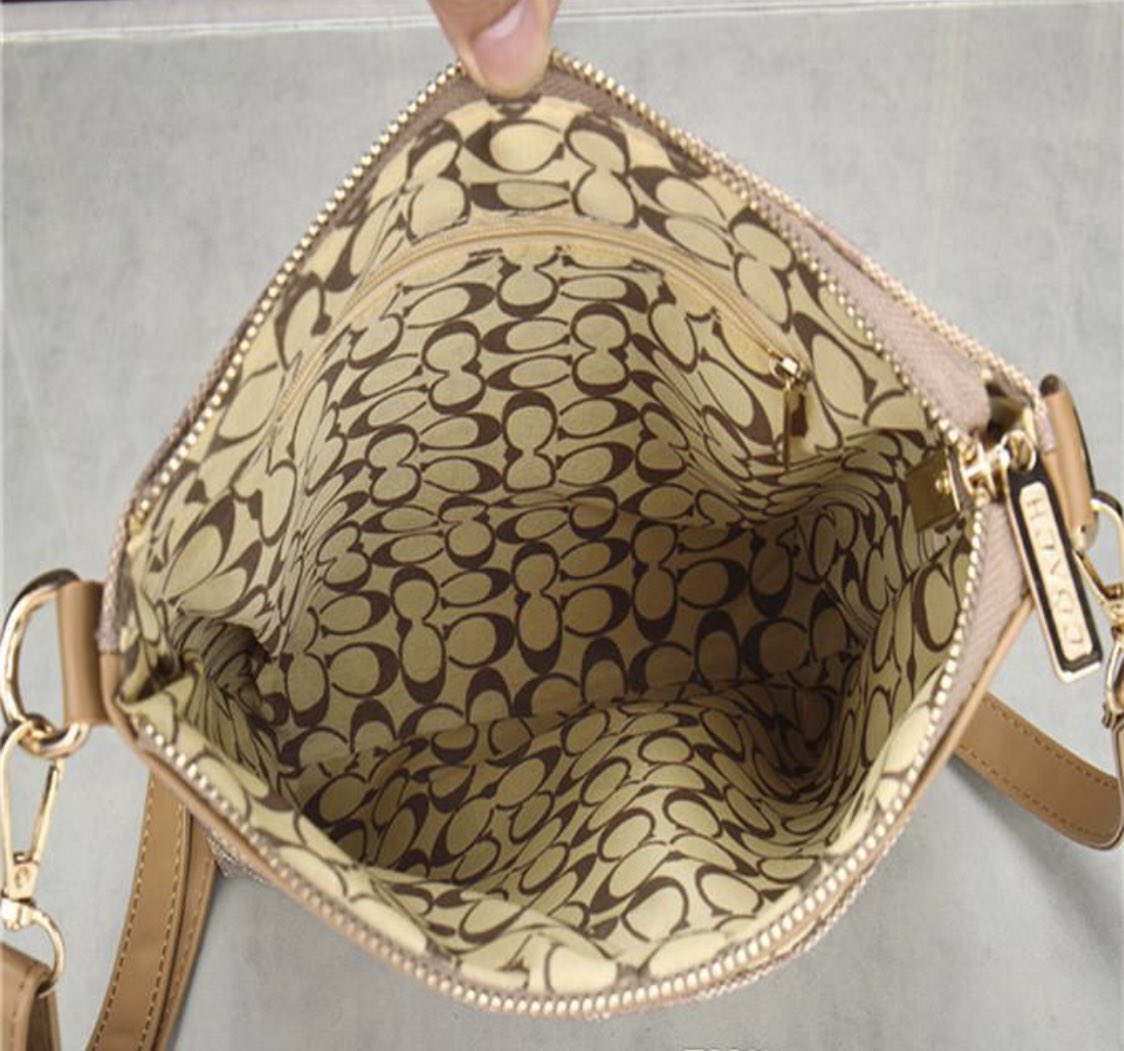 SelectshopMii's tweet photo. COACH ショルダーバッグ

高品質‼️

￥5,000 https://t.co/GSq7EO1hOJ