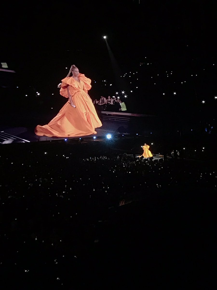 LinesandVines's tweet photo. #OTRll #OTRIIPhiladelphia #OTRIIPhilly https://t.co/w7ClsYg0Kq