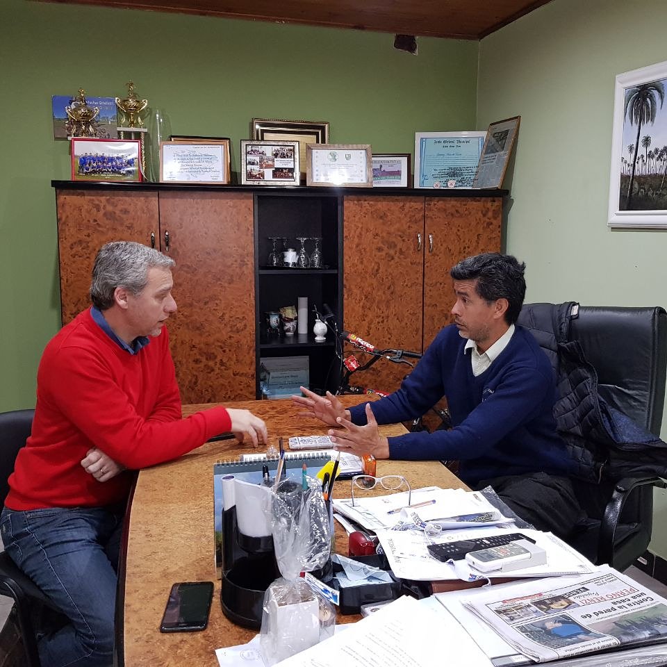 pablocanali's tweet image. #Hoy por la mañana visite #Ubajay. Me reuní con el Intendente, Marcelo Gimenez. Analizamos las obras que llevan adelante, la inminente licitación de viviendas para la Ciudad y le entregue aportes para el Centro de Salud y para el festejo del dia del niño. #obras #viviendas #salud