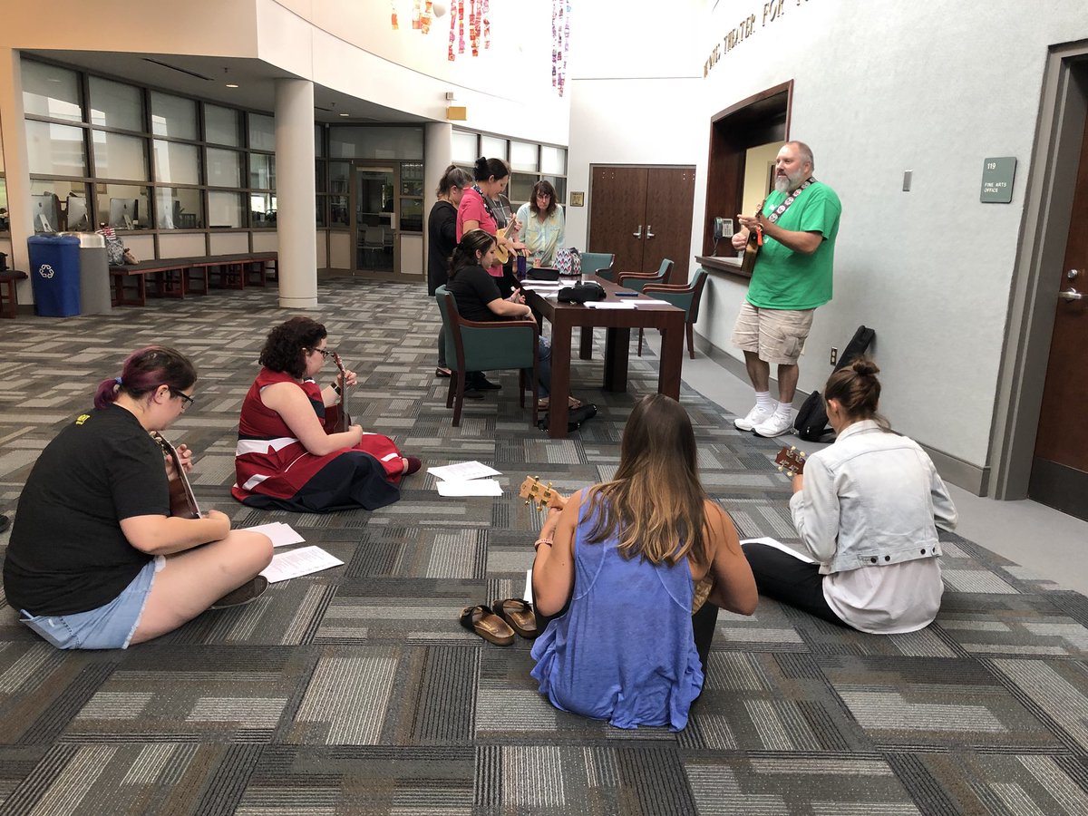 SpringRunMusic's tweet photo. Today, I had a lot of fun at #CollegiateOrff. This has been a really valuable experience. #orfflevel1 #orff https://t.co/jEd2HaIvtY