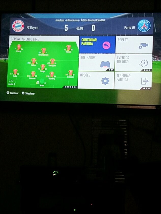 LessandroGalvao's tweet photo. Esperando PSG pro 2° tempo kkkk
@brumdasilveira #Filhote https://t.co/q22vViEeaL