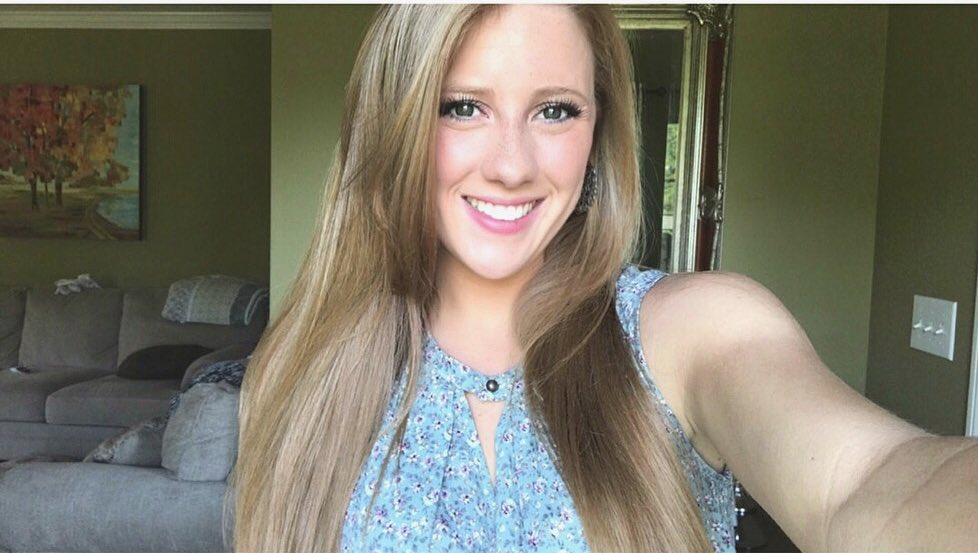 allison_lee11's tweet photo. #NewProfilePic https://t.co/WgkNZ6LcCl