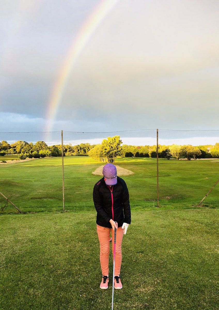 HKavanaghGolf's tweet photo. Nice evening for a playing lesson at Leopardstown Golf Course 🏌️‍♀️🌞🌈🌈🌈@LeopGolf @at_impact https://t.co/FAwnJXCHs0