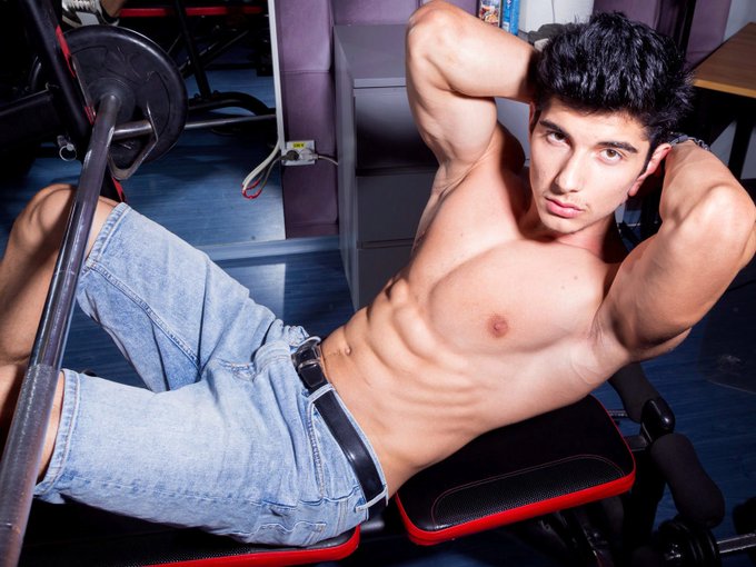 4 flirt free gay