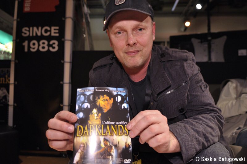    Wishing a very happy birthday to director Julian Richards! 