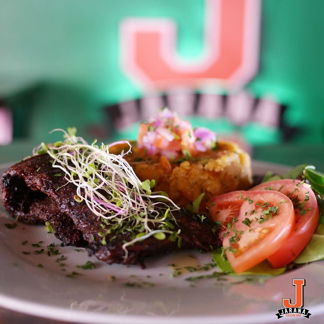 JaranaCollegeB's tweet photo. Treat your self con un rico churrasco 😉 #jaranacollegebar #labosque #mayaguez #puertorico https://t.co/QKVeC4hM1u