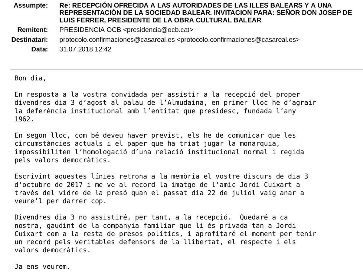 MarcSG31's tweet photo. 👔SI EN ALGÚN 👒momento se nos pudiese olvidar qué es la dignidad: 👉El president de l'Obra Cultural Balear (@ocbcat), @josepdeluis, planta els reis Felip i Letícia pels "presos polítics" i el discurs del 3 d'octubre #TurismeTV3 #FirstDates694 #Sabuesos #LaEscoPPetaMafional https://t.co/se3uaBlHO4