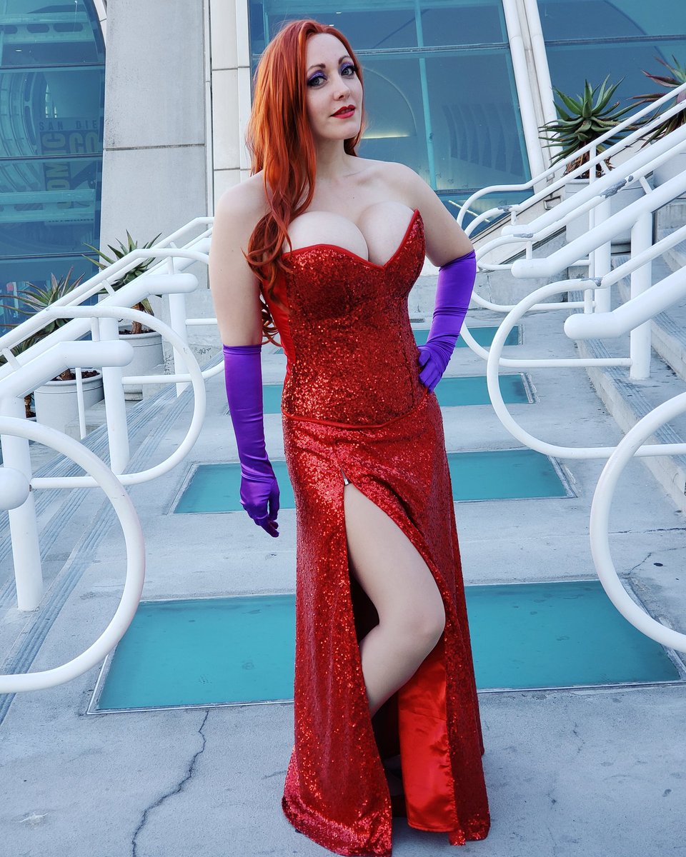 Alina Masquerade 🔜 Game On Expo on X: "Wow. A spot at San Diego comic con  with no poeple! 😏 #SDCC2018 #SDCC #cosplay #jessicarabbit #disneycosplay  #daisycorsets https://t.co/vVRDlb2ntt" / X