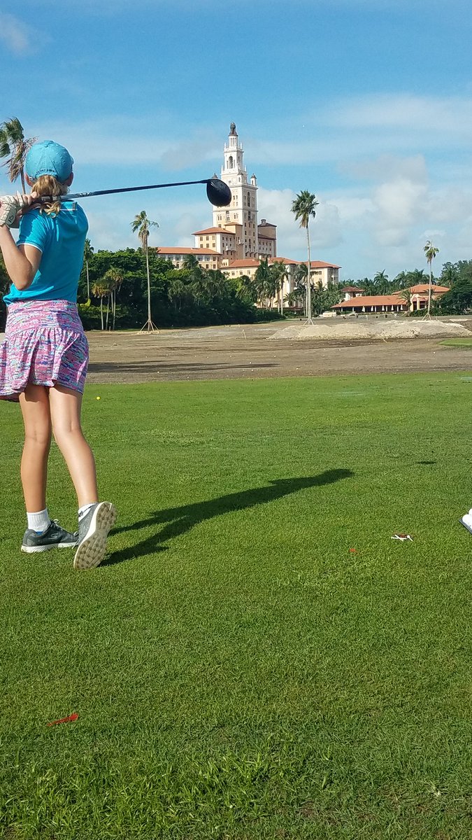 Finishing the day @McLeanGolf w/ some drives on the @BiltmoreHotel range! Played a few holes on Key Biscayne - met some large Iguanas too!  Nice job @GolfMiamiDade w/ #CrandonGolf what a beautiful place! #1golfschool #KateBennett #GirlsGolf #Summer2018 #GolfSchools