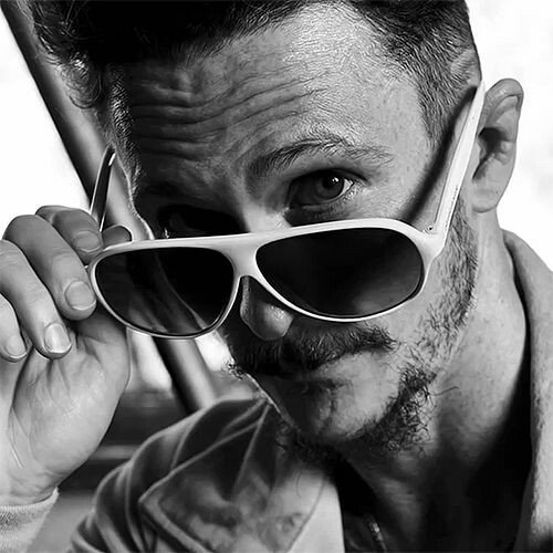 fannibalistic's tweet photo. #TuckerTuesday 'Jay In Those Awesome White Sunglasses' Special😎😍 @lisafeatherson @Owl_Eyes23 @RadianceFuel @aklee_writes @SilviaSberlanga @lokitaxmagneto1 @_amy__14 @JaysSunglasses @TonyJustice8989 @Elizabethsbabes @kdfinerty @sun_green77 @NatalehB @Polanetta @sabrina3011 https://t.co/T0Xr9TXzXt